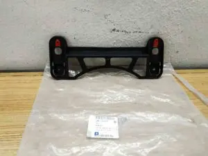 Soporte central parachoques trasero Opel Astra J