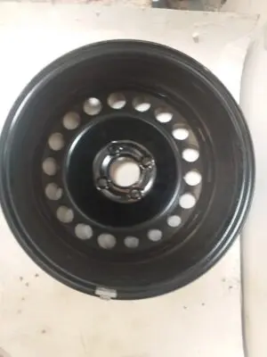 Llanta Renault 15 pulgadas 4 tornillos acero Varios modelos